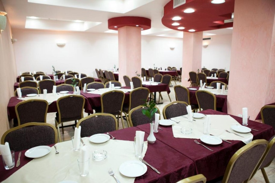 VICTORIA HOTEL
